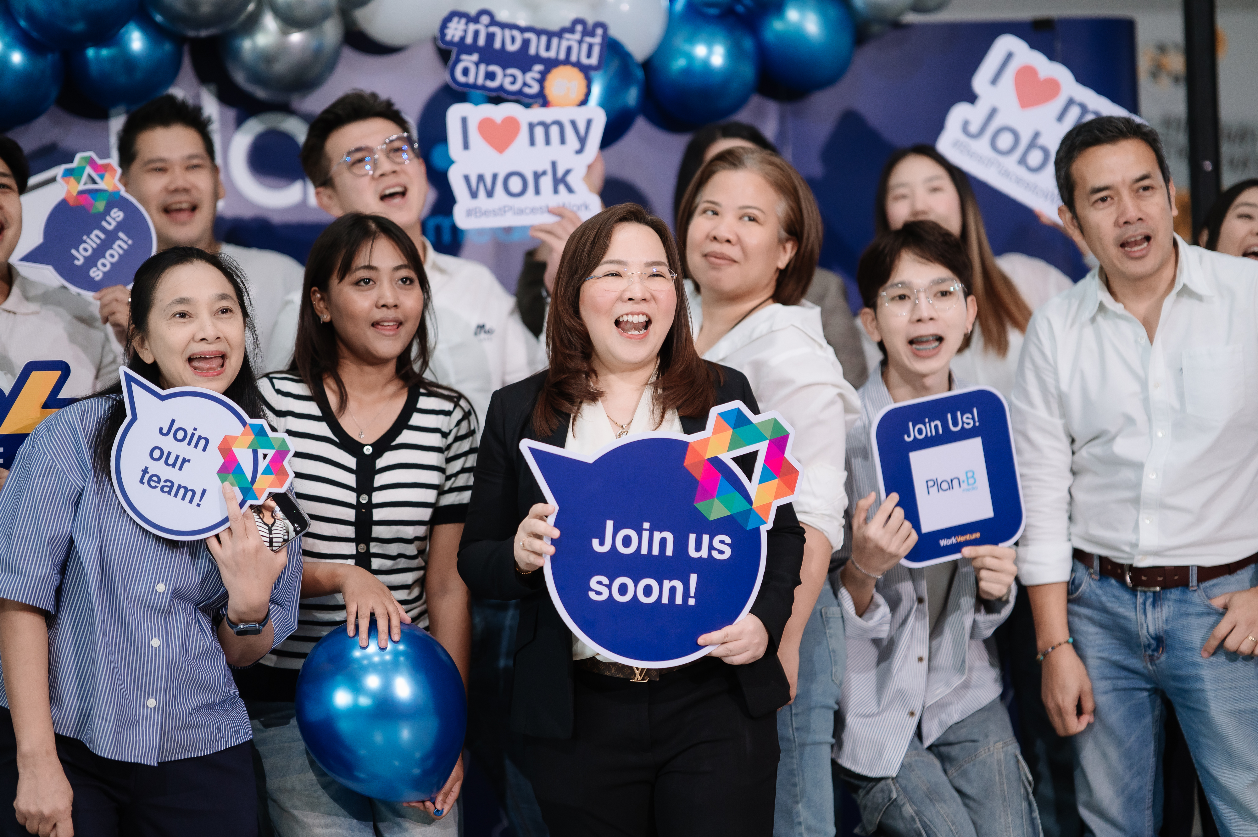 Plan B Media workplace 10